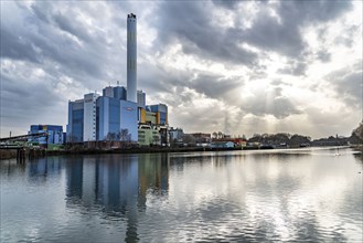 GMVA Gemeinschafts-Müll- Verbrennungsanlage Niederrhein GmbH, on the Rhine-Herne Canal, Oberhausen,