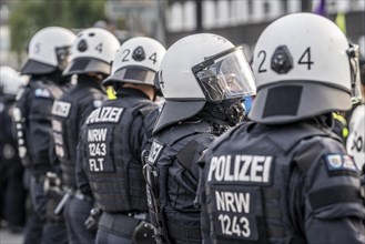 Demonstration against the AFD party conference in Essen, blockade of AlfredstraÃŸe, bridge over the