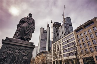 Statue of Johann Wolfgang von Goethe, Goethe monument, Goetheplatz, behind it financial district