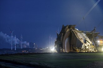 Edge of the Garzweiler II open-cast lignite mine, at the village of Lützerath, the last village to