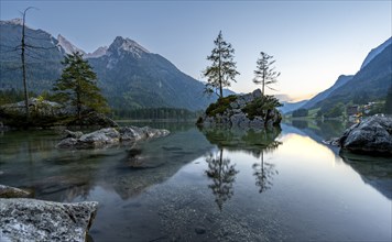 Hochkalter reflected in Hintersee, at sunset, Berchtesgaden National Park, Ramsau, Upper Bavaria,