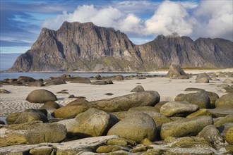 Large stones on Uttakleiv beach, Leknes, Nordland, Lofoten, Norway, Europe