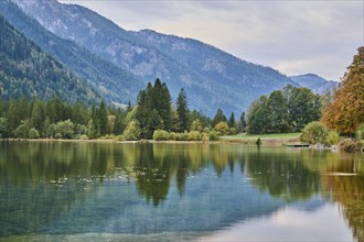 Hintersee in autumn colours, Ramsau, Berchtesgaden National Park, Berchtesgadener Land district,