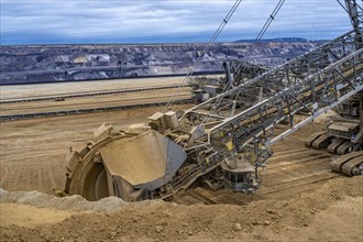 Opencast lignite mine Garzweiler 2, bucket wheel excavator 261 excavating the surface, at the rest