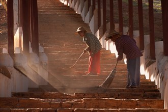 Myanmar, Asia, stair cleaning, two woman, Asia