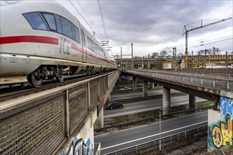 Railway bridges at the Duisburg-Kaiserberg motorway junction, complete reconstruction and new