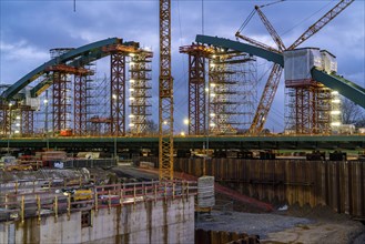 New construction of the Karl Lehr Bridge in the port of Duisburg-Ruhrort, over the Ruhr and the