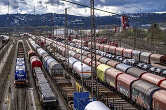 The Hagen-Vorhalle marshalling yard, one of the 9 largest in Germany, is located on the