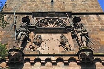 Knight figures above the gate tower, 1541, of Heidelberg Castle, destroyed in 1689, castle