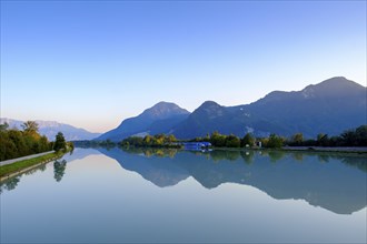 Inn at sunset, with mountains, Brannenburg, Inntal, Upper Bavaria, Bavaria, Germany, Europe