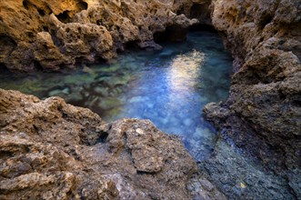 Algar Seco rock formation, coloured rocks and underground caves, caves, shell limestone, Carvoeiro,