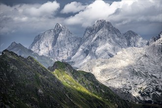 Dramatic mountain landscape, Carnic main ridge, Carnic Alps, Carinthia, Austria, Europe