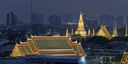 Panorama from Golden Mount to the illuminated Wat Ratchabophit, Wat Rachapradit, Wat Pho and Wat