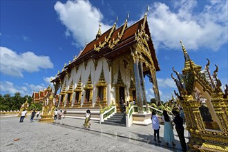 Prayer hall at Wat Plai Laem temple, Koh Samui, Thailand, Asia