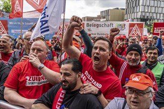 Demonstration by many thousands of steelworkers in front of the ThyssenKrupp headquarters in Essen