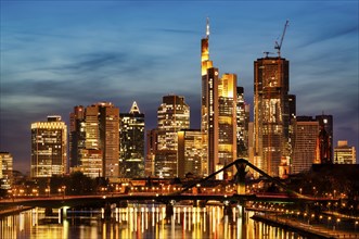 Twilight shot, skyline, banking district, financial district, Taunus Tower, Tower 185, Commerzbank,