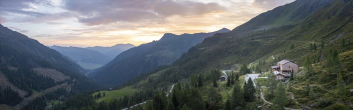 Alpine panorama, Porzehütte, Carnic High Trail, Carnic Alps, Carinthia, Austria, Europe