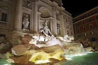 Rome, Famous Trevi Fountain (Fontana Di Trevi)