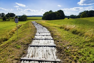 The Müdisdorfer Kunstgraben with the section of the Müdisdorfer Rösche is an artificial ditch