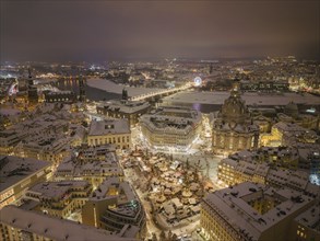 Church of Our Lady at Neumarkt with the historic Christmas market