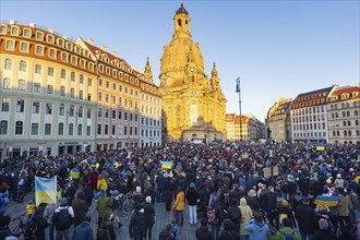 In Dresden, about 3, 000 people gathered on Neumarkt in front of the Church of Our Lady. On posters