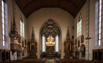 Interior photograph of nave, altar and apse, St. John's parish church, Rapperswil-Jona, Canton St.