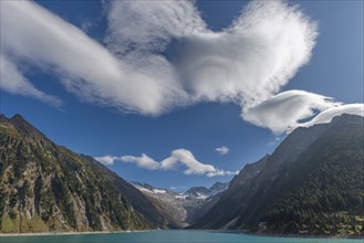 Schlegeisspeicher (1782m), glacier at Schlegeiskees, blue sky, cloud formation, Zillertal Alps,