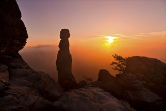 Sunrise on the Pfaffenstein with the Barabarine