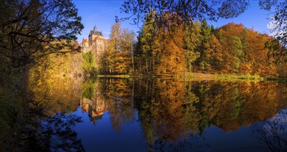 Kriebstein Castle rises on a steep rock above the Zschopau. Within the large group of hilltop