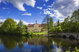 Grillenburg Hunting Lodge