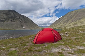 Bivouac at a mountain lake in Norway, Norway, Europe