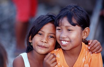 Two Indonesian girls, Indonesia, Sulawesi, Celebes, fishing village Lamanggau, Asia