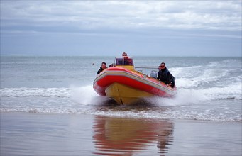 Beach landing by rubber dinghy, South Africa, Port Elizabeth, Ibhayi, Africa