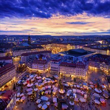 Christmas market on Dresden's Neumarkt in front of the Church of Our Lady