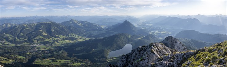 Alpine panorama, evening mood View from Scheffauer of Hintersteiner See and Inntal, Kaisergebirge,