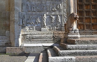 Basilica of San Zeno Maggiore, the lion at the entrance