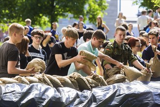 Flood relief workers in Dresden