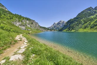 Hiking trail at Tappenkarsee, Raucheck and Wildkarhöhe, alpine pasture, mountain lake, Radstätter