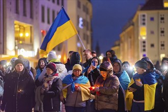 On the first anniversary of the Russian invasion of Ukraine, a large solidarity rally of Dresdeners