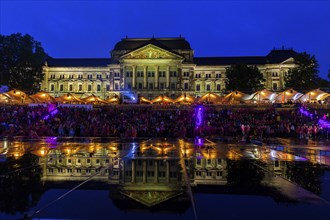 DEU Sachsen Dresden Public Viewing in Dresden Public Viewing on the banks of the Elbe in Dresden on