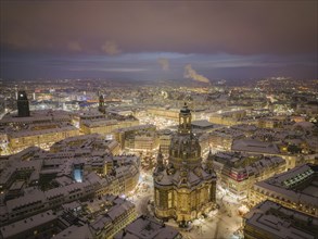 Church of Our Lady at Neumarkt with the historic Christmas market