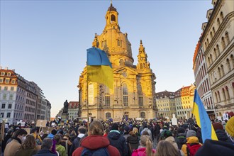 In Dresden, about 3, 000 people gathered on Neumarkt in front of the Church of Our Lady. On posters