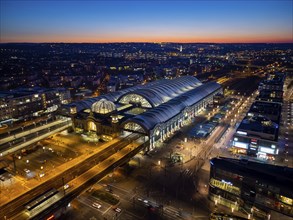 Central station at Wiener Platz. The new construction has been completed, the membrane roof of the