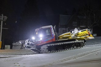 In anticipation of easing of the corona-induced logdown, the ski slope in Altenberg, Saxony, in the