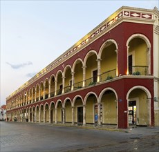 Historical Spanish colonial buildings, Plaza de la Independencia, Campeche city, Campeche State,