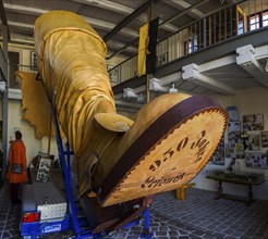 The Leisnig Giant Boot, World's Largest Gauntlet Boot!