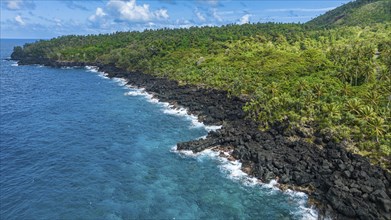 Aerial of the volcanic south coast, Taveuni, Fiji, South Pacific, Oceania