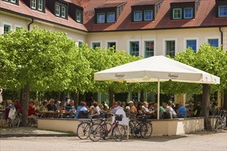 Schlosshotel Pillnitz in spring