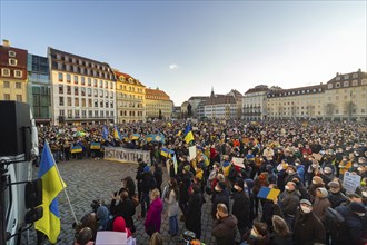 In Dresden, about 3, 000 people gathered on Neumarkt in front of the Church of Our Lady. On posters