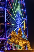 Neustädter Markt is home to one of Dresden's alternative Christmas markets. An illuminated Ferris